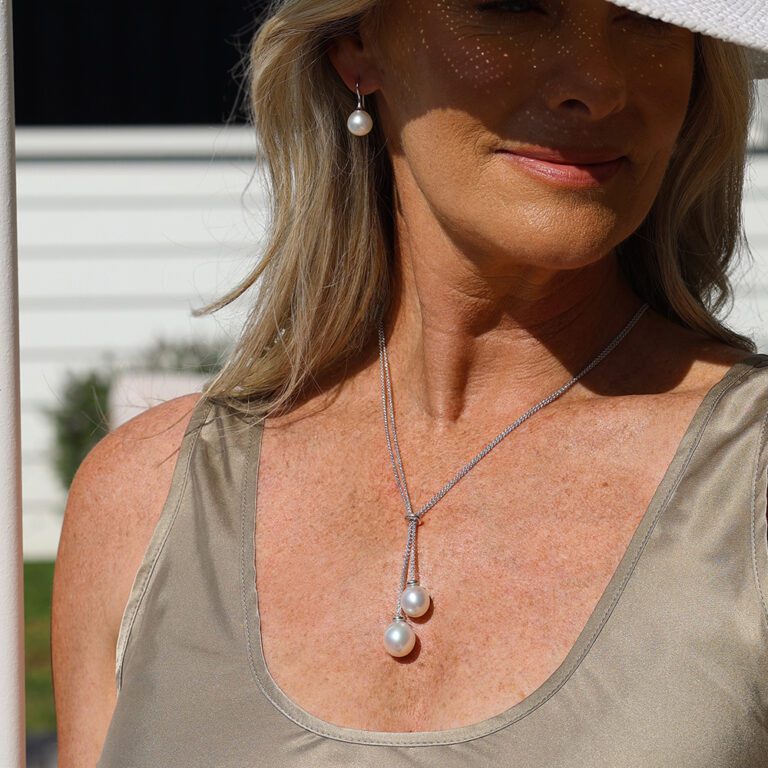 Tranquility Lariat Necklace WG content