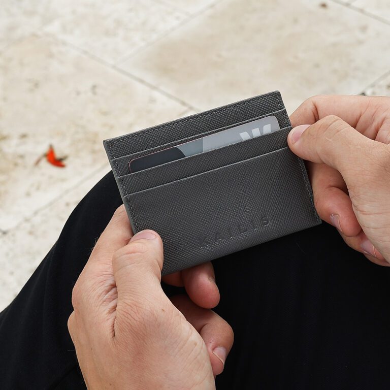 Leather Card Holder without zip - content